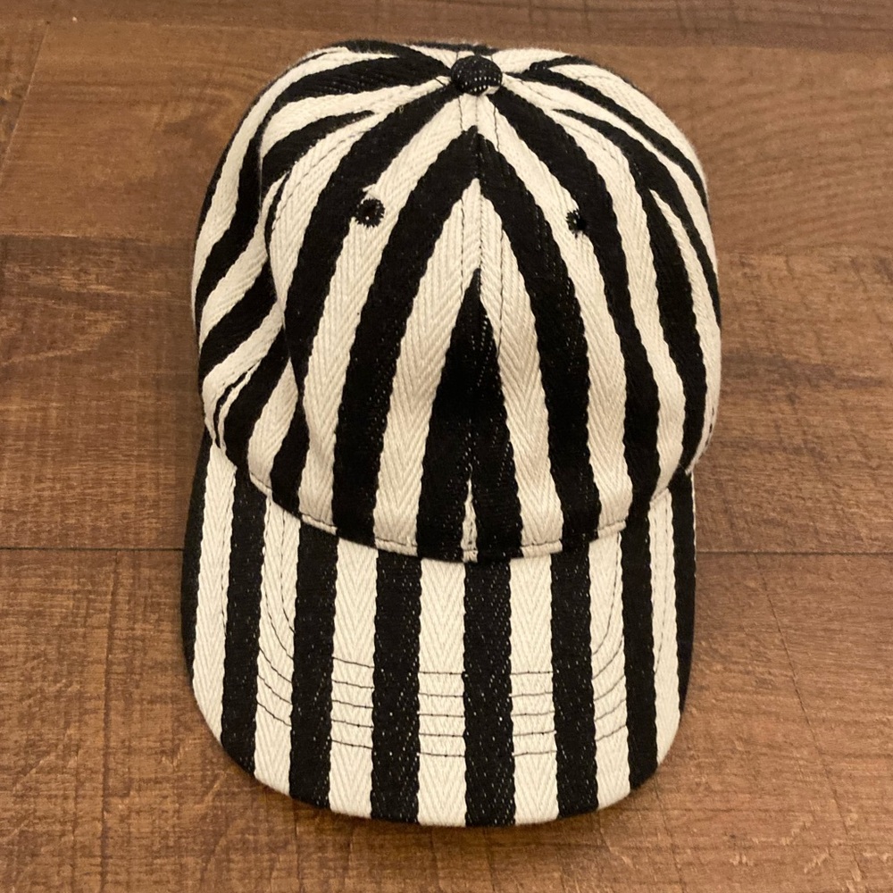 Sporty Street Style Black & White Striped Baseball Cap Adjustable OSFM